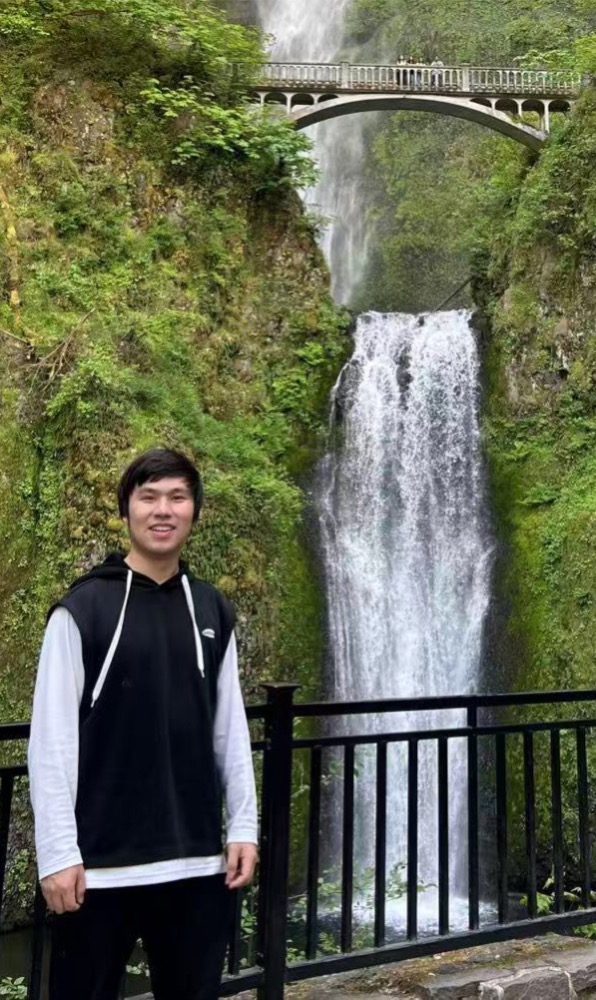 Photo of Langlin Huang